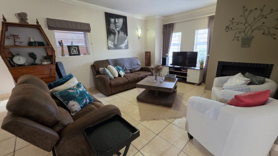 3 Bedroom Property for Sale in Island View Western Cape